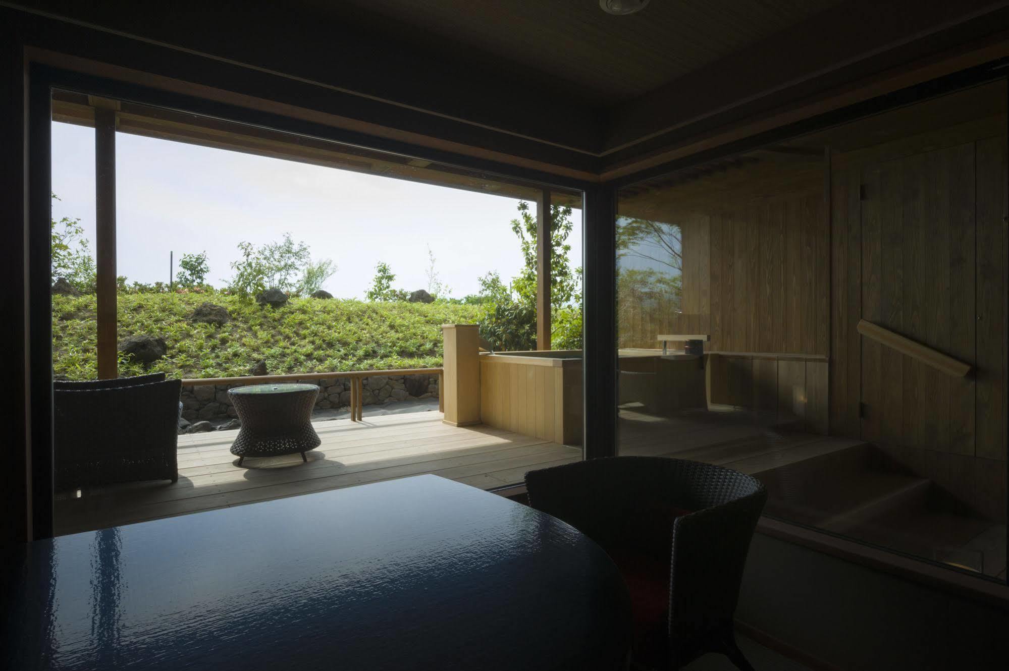 Fujisan Onsen Bessho Sasa Hotel Fujiyoshida Eksteriør billede