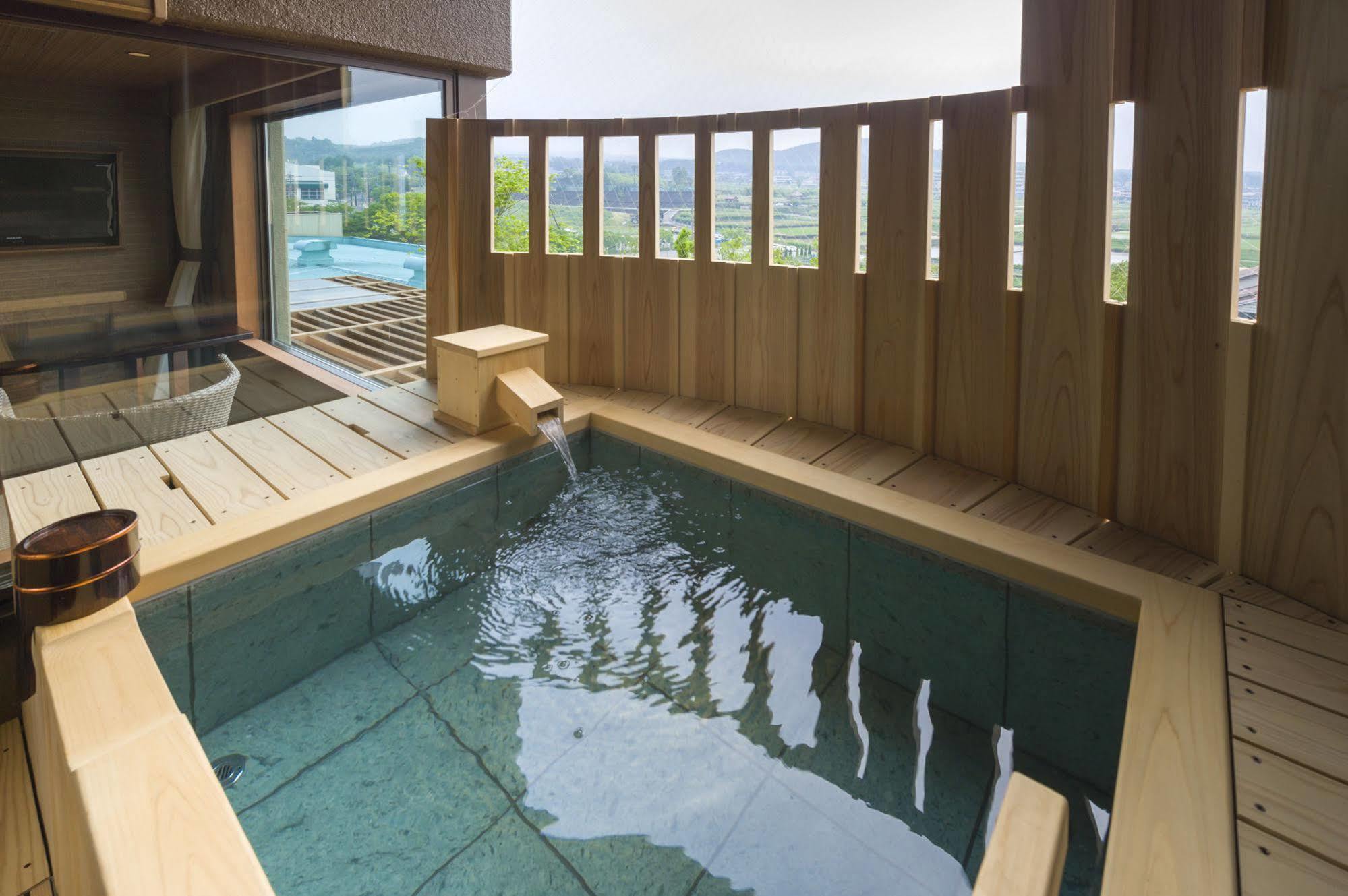 Fujisan Onsen Bessho Sasa Hotel Fujiyoshida Eksteriør billede