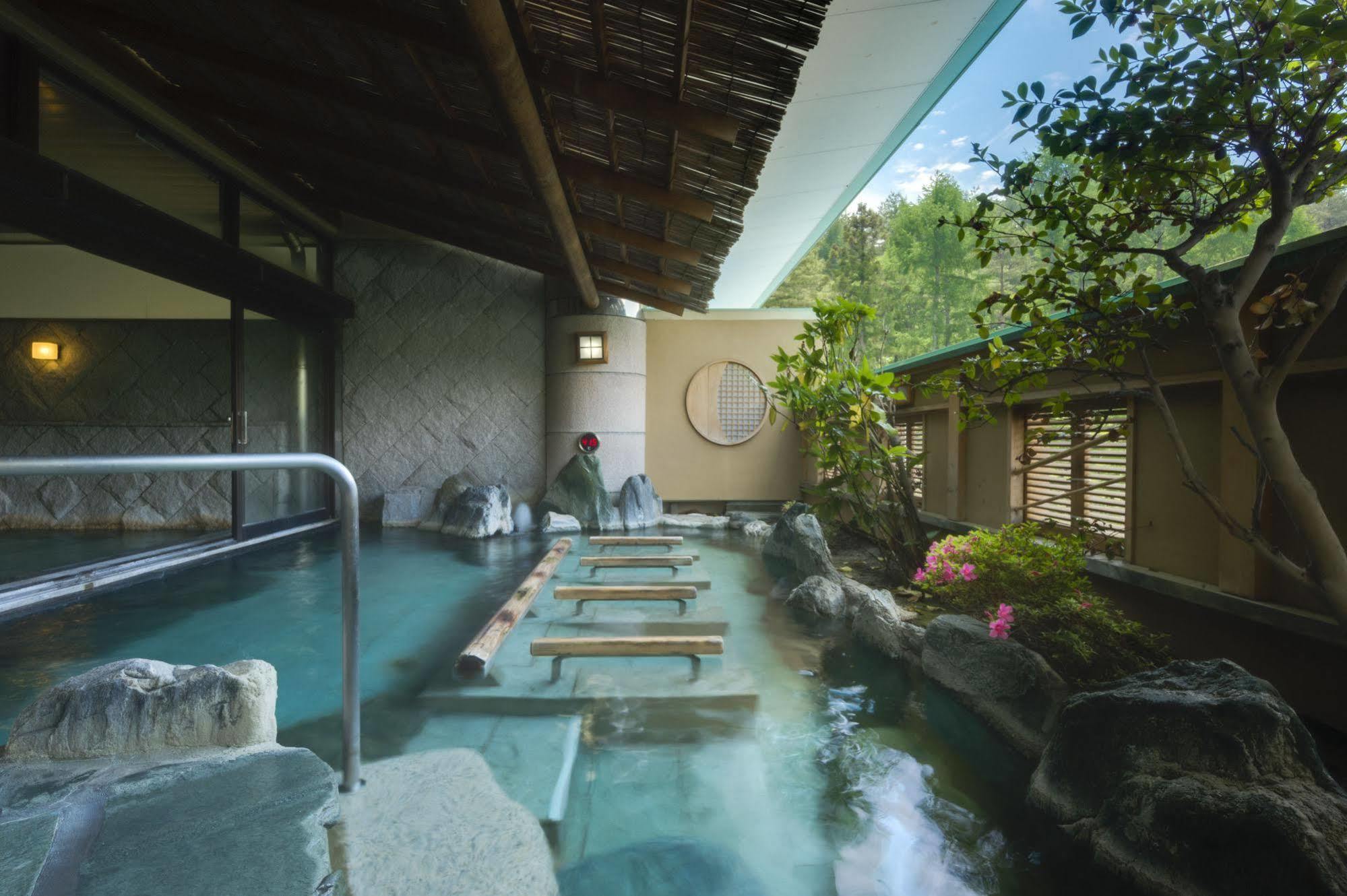 Fujisan Onsen Bessho Sasa Hotel Fujiyoshida Eksteriør billede